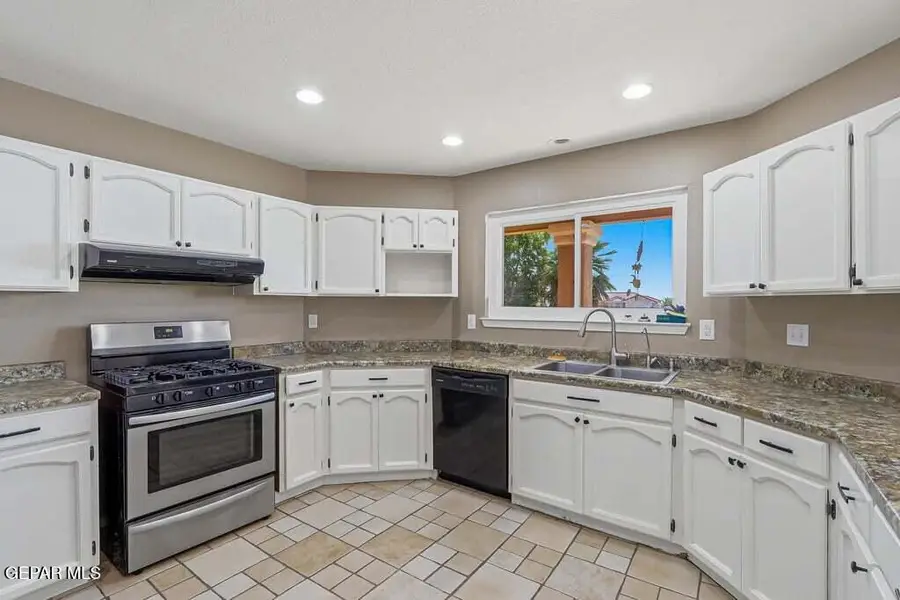 4417 Marcus Uribe Drive, El Paso, TX 79934 - #3