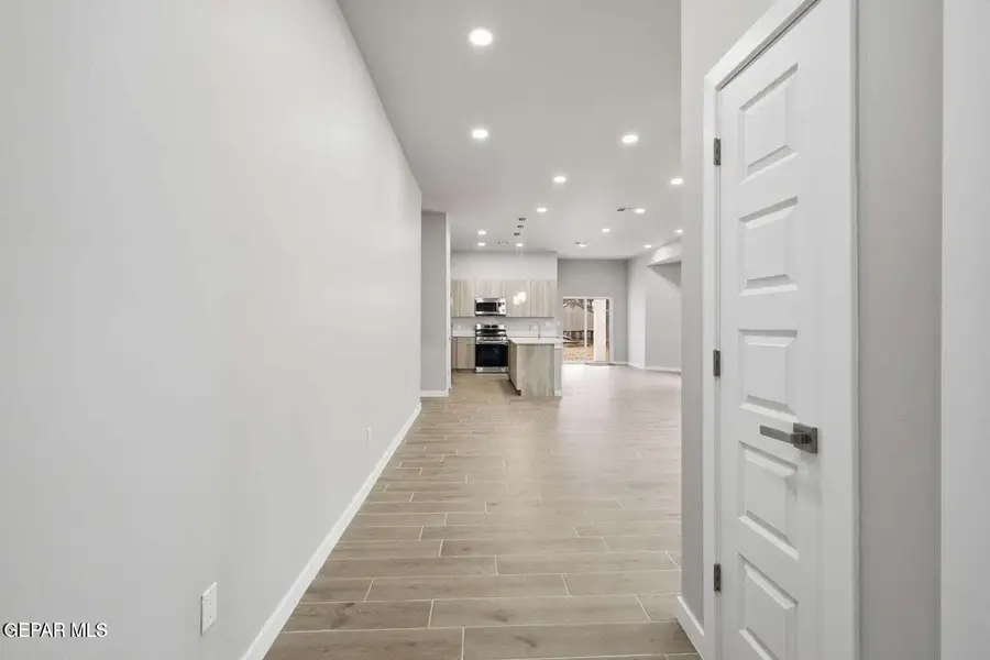 4816 Titanic Avenue, El Paso, TX 79904 - #2