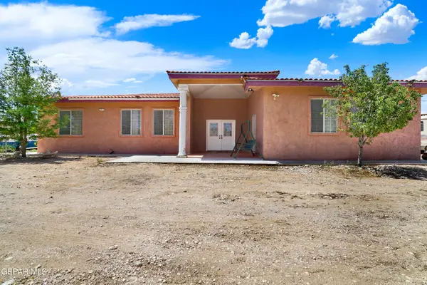 19600 Gary Lee Avenue, El Paso, TX 79938