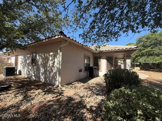 13009 Horizon Boulevard, Horizon City, TX 79928 - #3