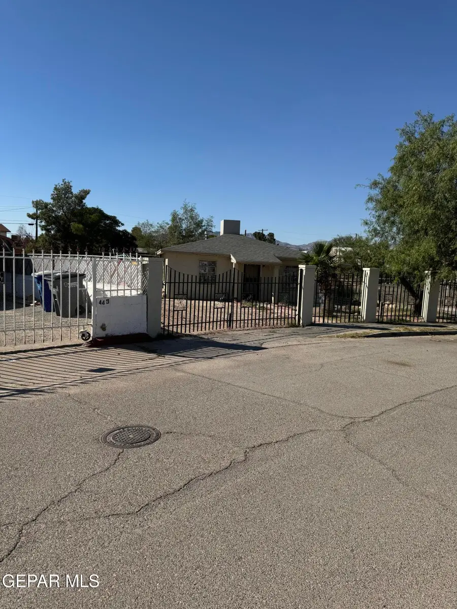 447 Chesak Circle, El Paso, TX 79905 - #2