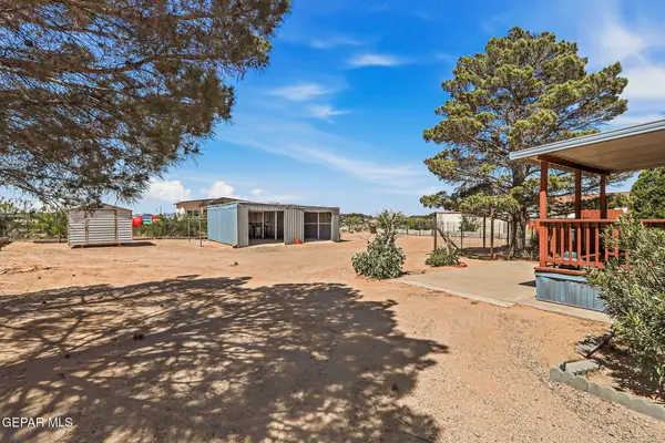 2760 Golden Sun Drive, Chaparral, NM 88081