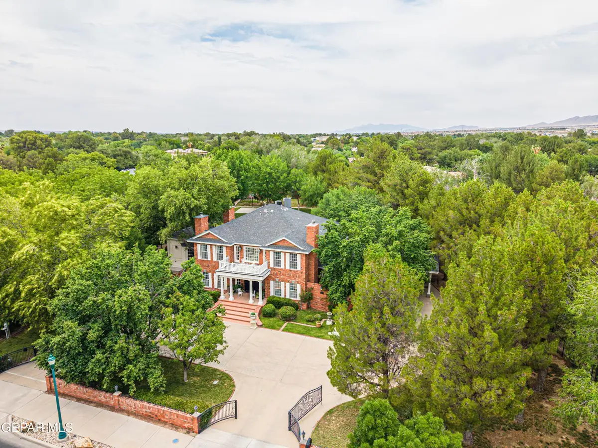 501 Country Club Road, El Paso, TX 79932 - #1
