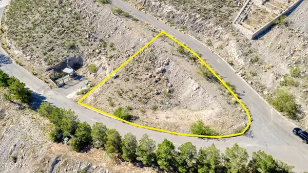 17 Apache Crest Drive, El Paso, TX 79902