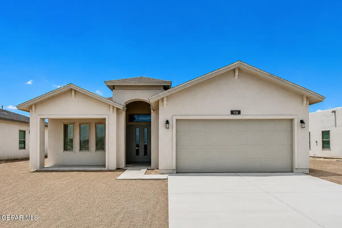 918 Andrew Arroyos, Socorro, TX 79927 - #1