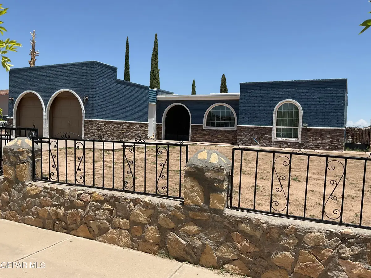 1516 Opossum Circle, Horizon City, TX 79928 - #1