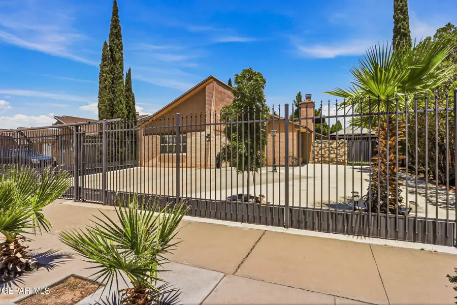 1816 Karl Wyler Drive, El Paso, TX 79936 - #2
