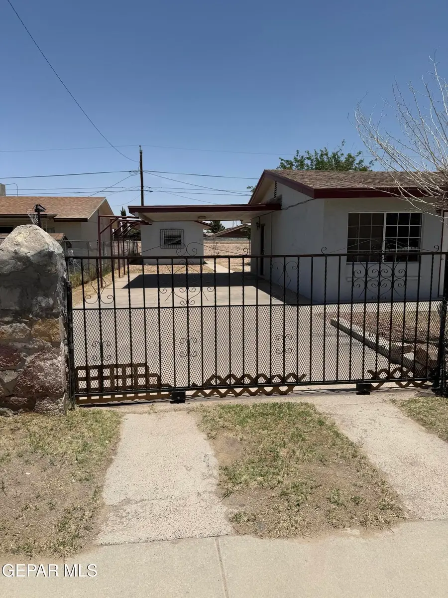 10147 Armstrong Drive, Socorro, TX 79927 - #3