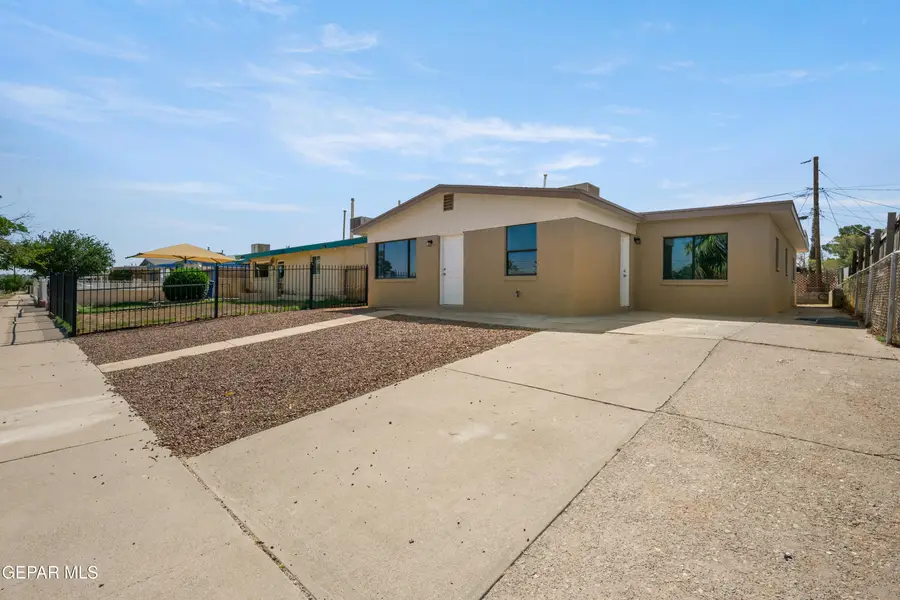 236 Papaya Street, El Paso, TX 79915 - #3