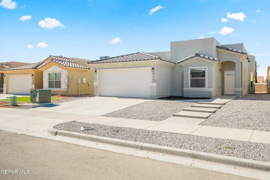 629 Cedarwood Drive, El Paso, TX 79928 - #2