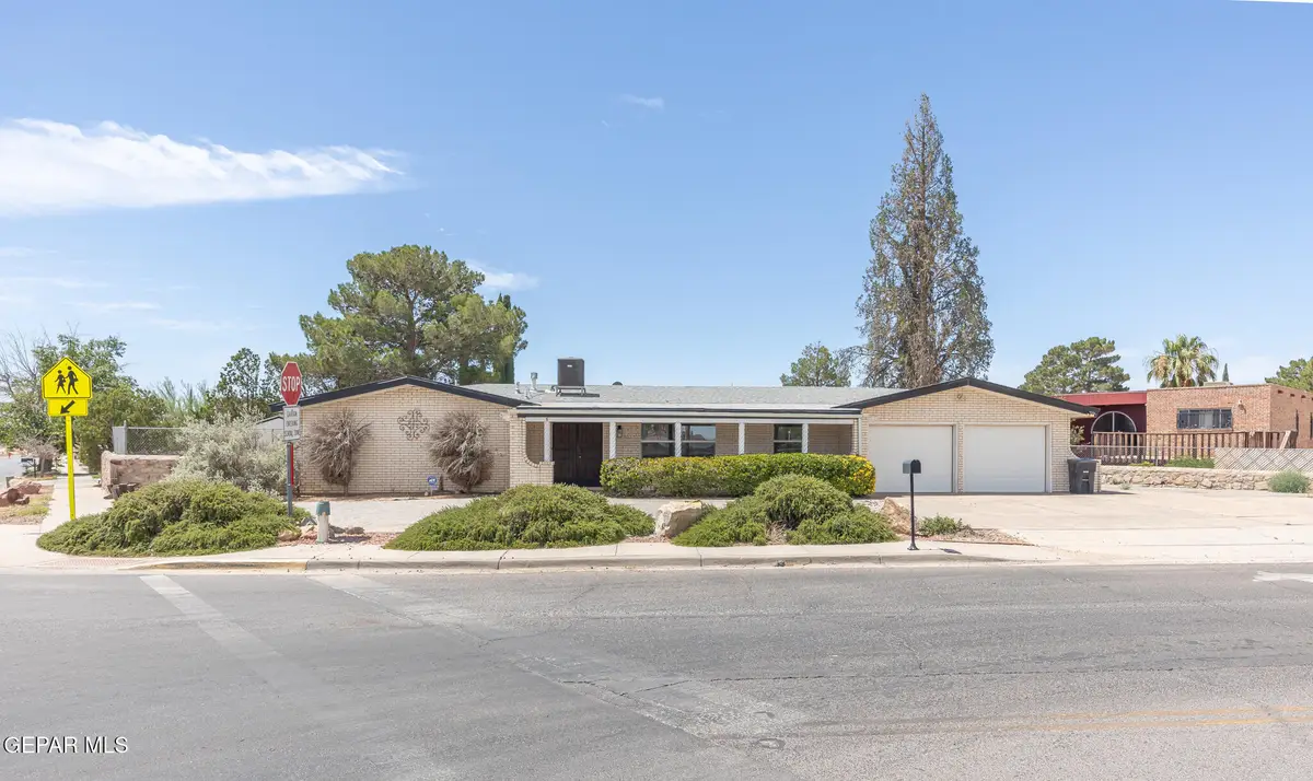 19019 Darrington Road, Horizon City, TX 79928 - #1