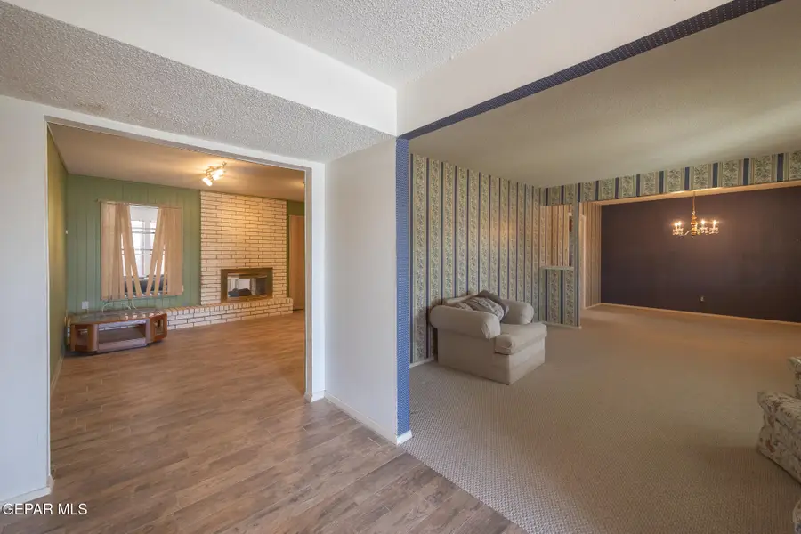 19019 Darrington Road, Horizon City, TX 79928 - #2