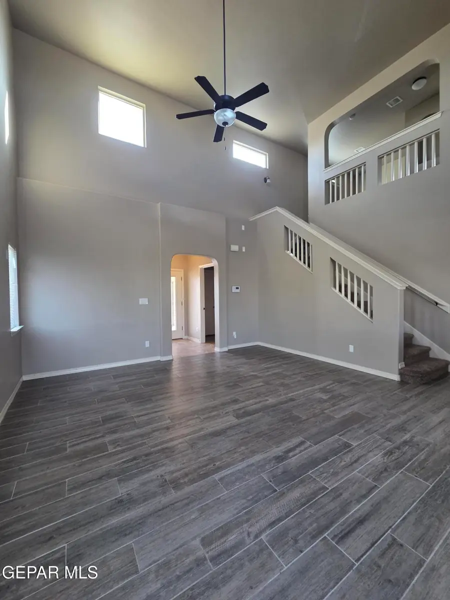 3800 Loma Jacinto, El Paso, TX 79938 - #3