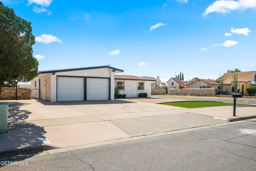 3200 Voss Drive, El Paso, TX 79936 - #3