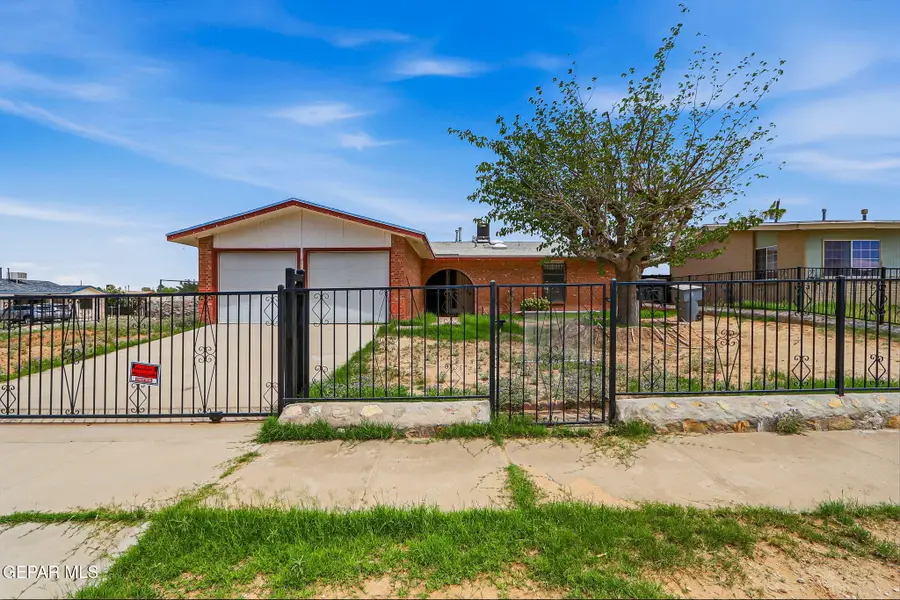 2168 Septiembre Drive, El Paso, TX 79935 - #2