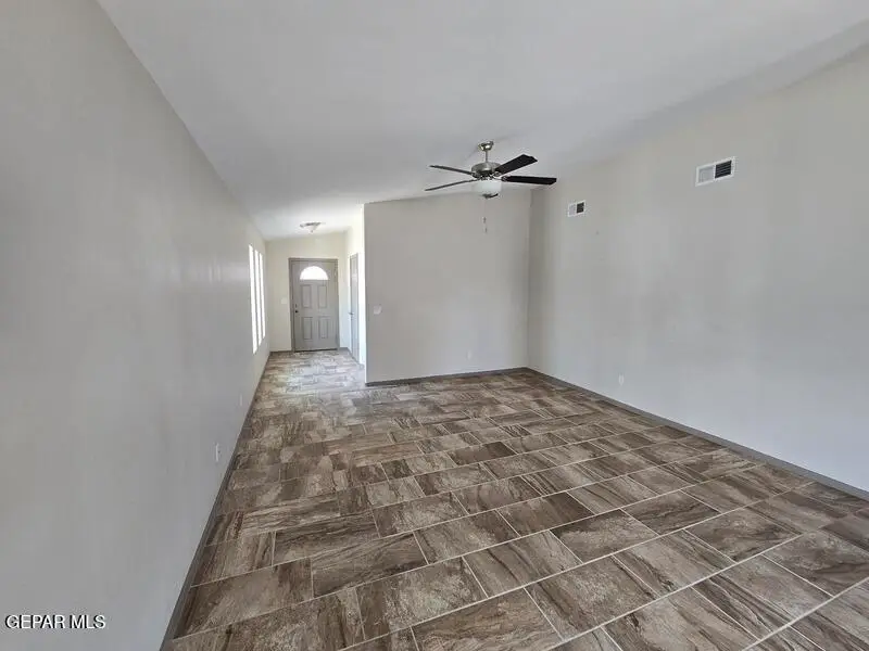 13833 Flora Vista Avenue, Horizon City, TX 79928 - #3
