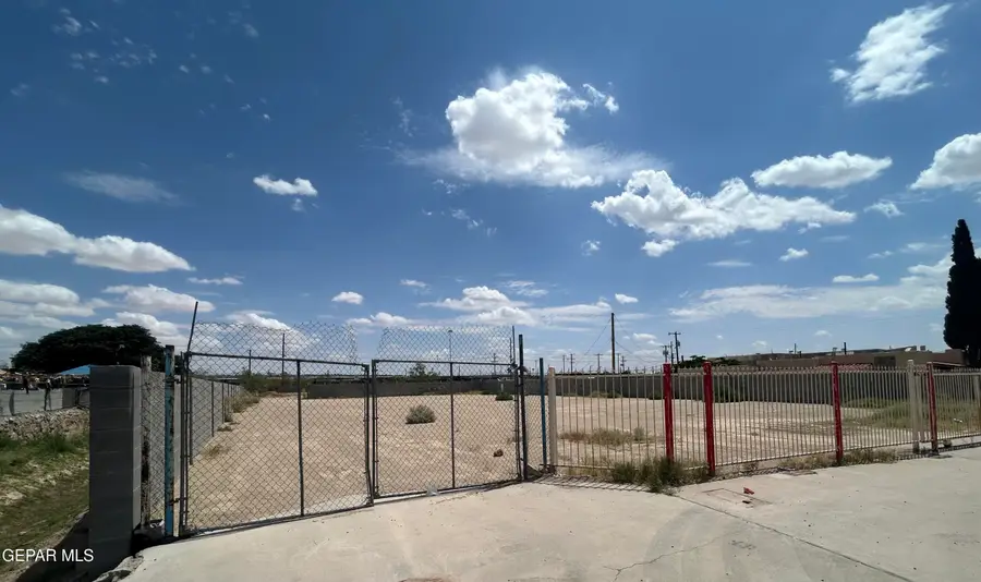 7273 Alameda Avenue, El Paso, TX 79915 - #2
