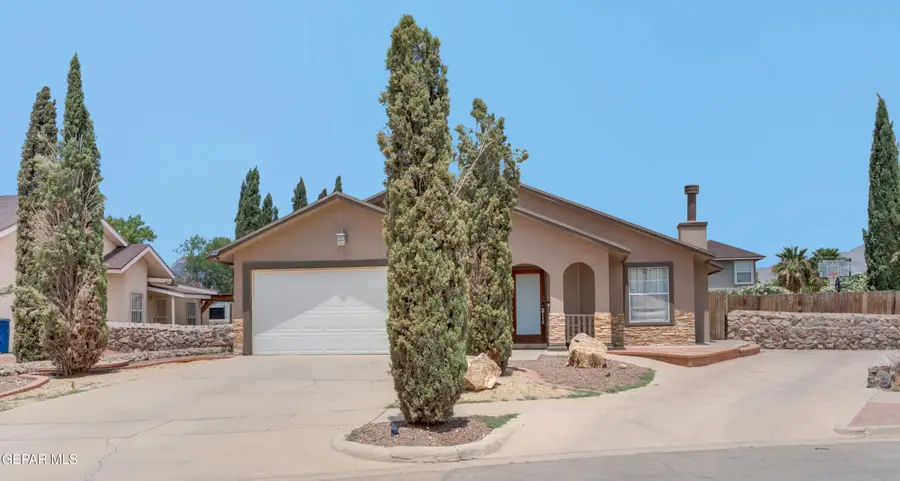 5758 Castle Way, El Paso, TX 79932 - #2