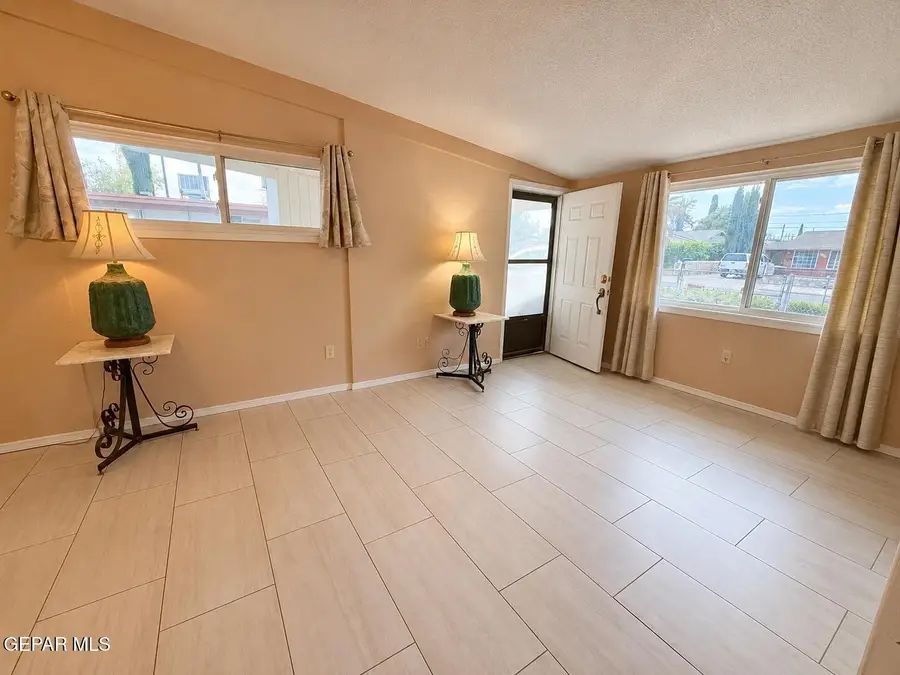 10382 Yellowstone Street, El Paso, TX 79924 - #2