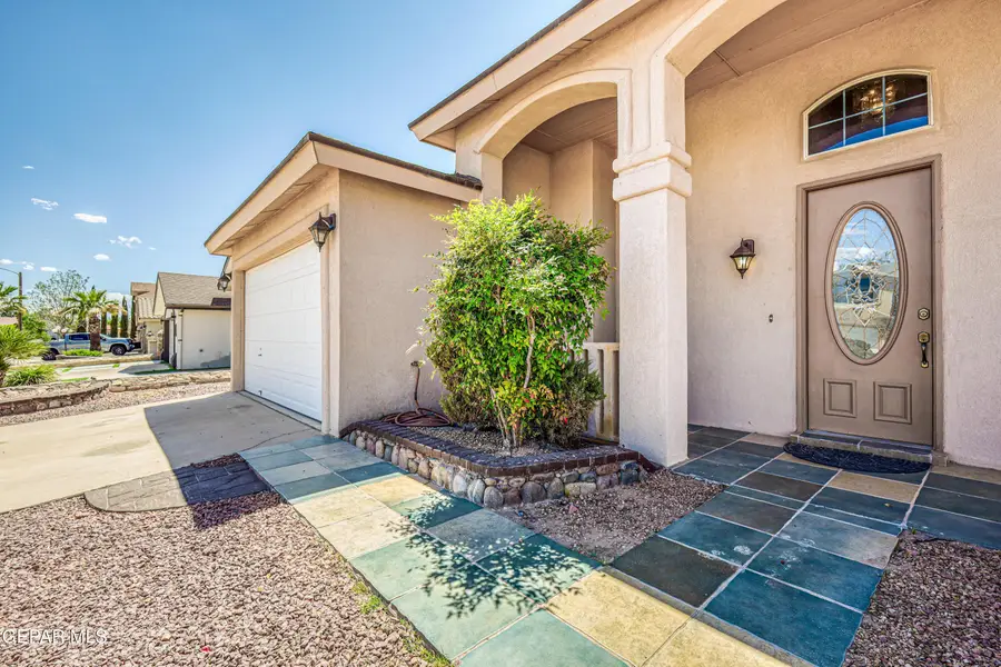 437 Sand Verbena Street, Horizon City, TX 79928 - #2