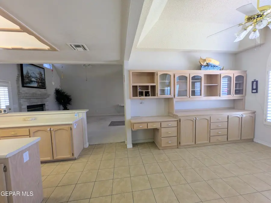 13940 Jeweled Desert Drive, Horizon City, TX 79928 - #3
