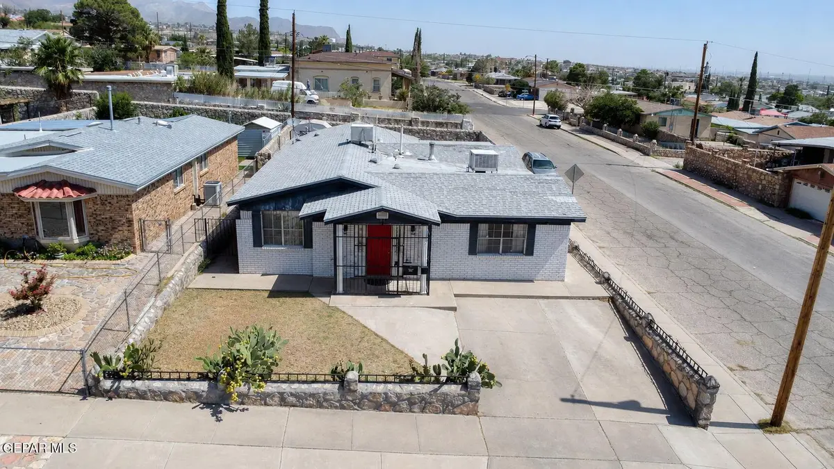 3431 Wickham Avenue, El Paso, TX 79904 - #1