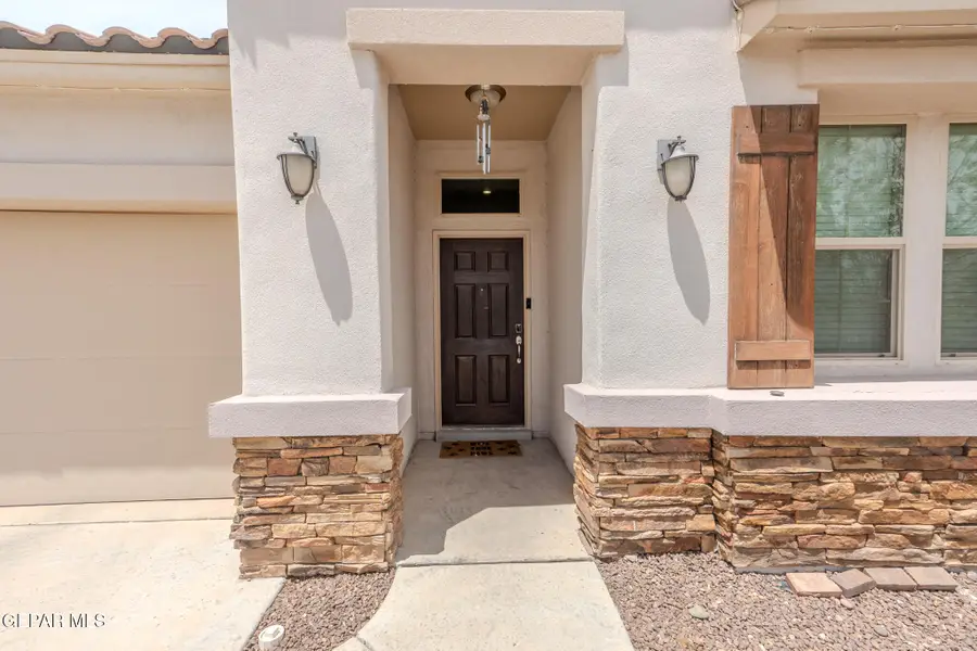 12435 Knightsbridge Drive, Horizon City, TX 79928 - #3