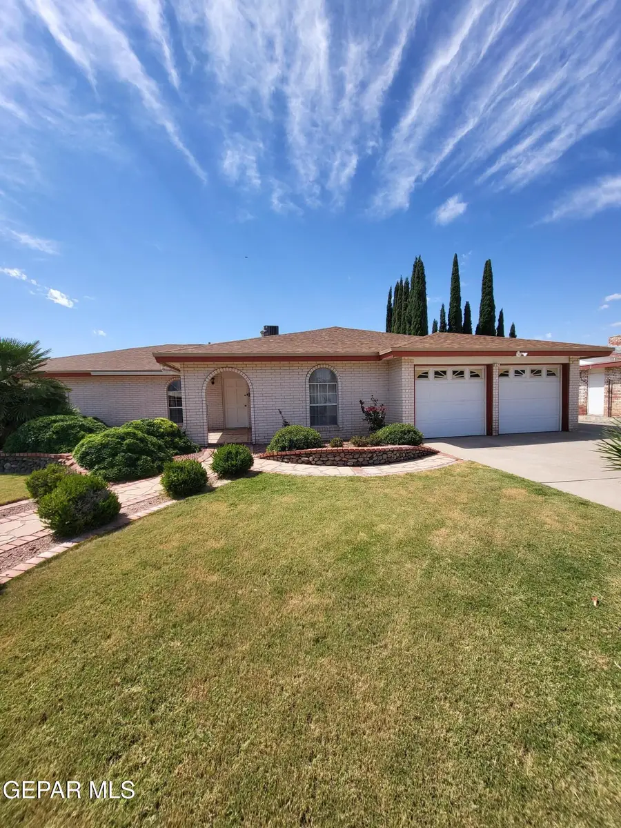 2112 Sea Palm Drive, El Paso, TX 79936 - #2