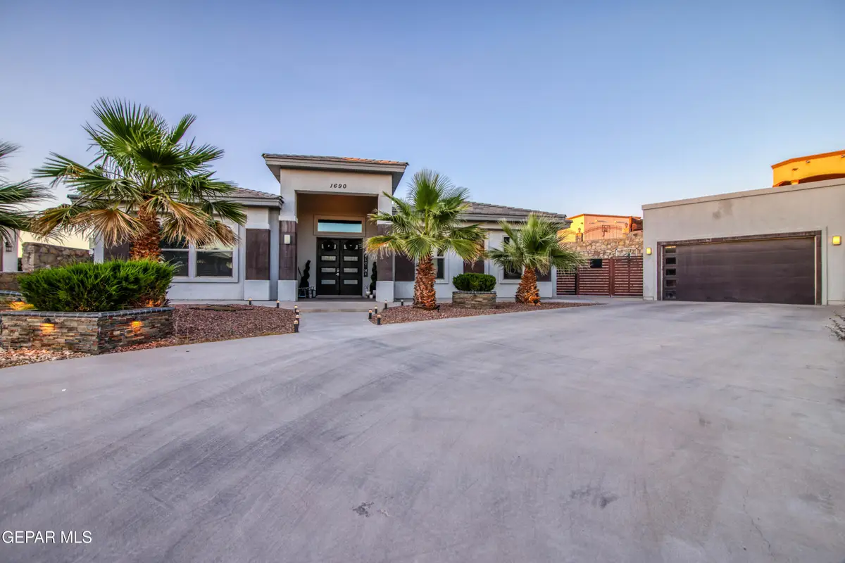 1690 Hough Way, El Paso, TX 79911 - #1