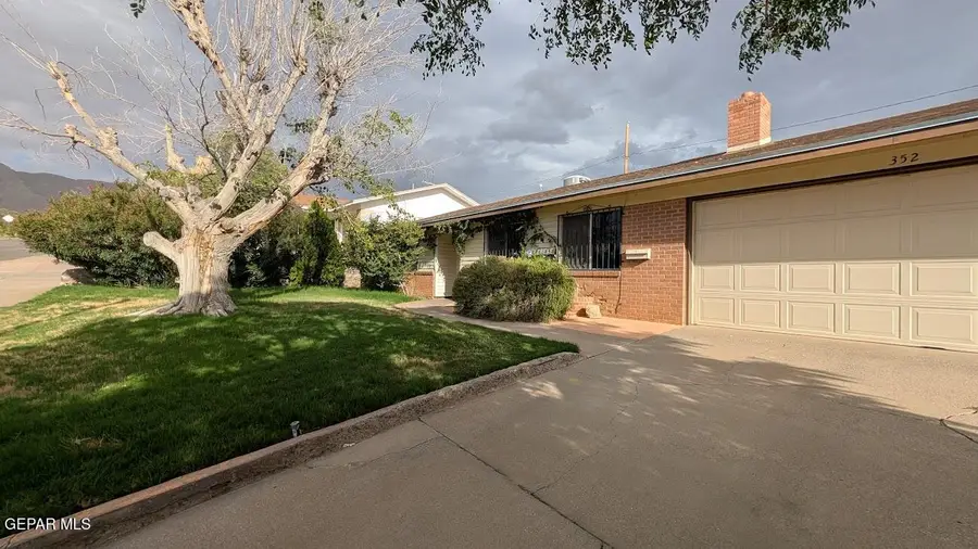 352 Crestmont Drive, El Paso, TX 79912 - #2
