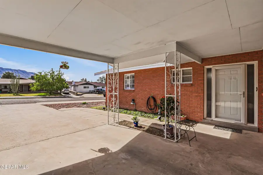 112 Isabella Drive, El Paso, TX 79912 - #3