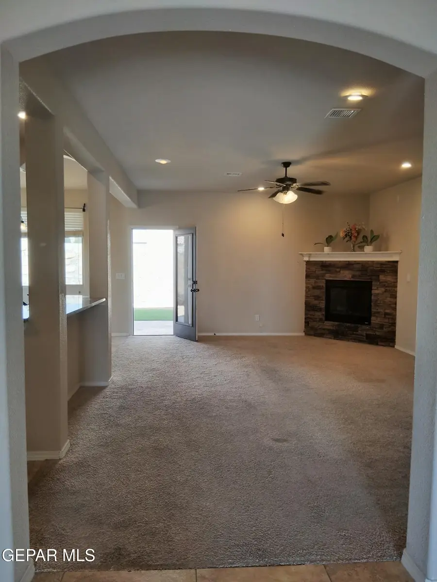 786 Woodmanstone Road, El Paso, TX 79928 - #3