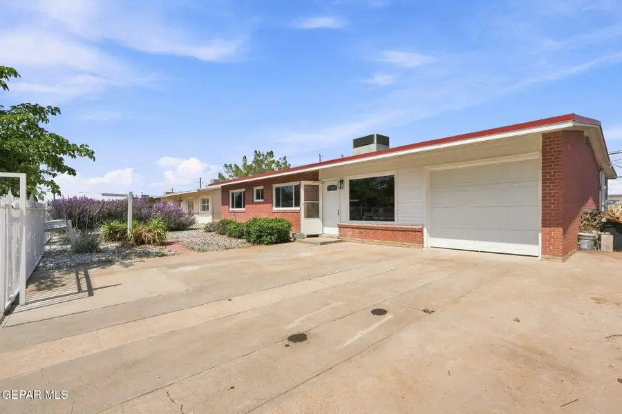 8936 Mount Delano Drive, El Paso, TX 79904 - #3