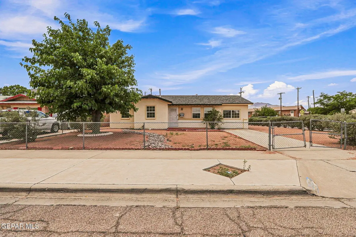 5500 Fairbanks Drive, El Paso, TX 79924 - #1
