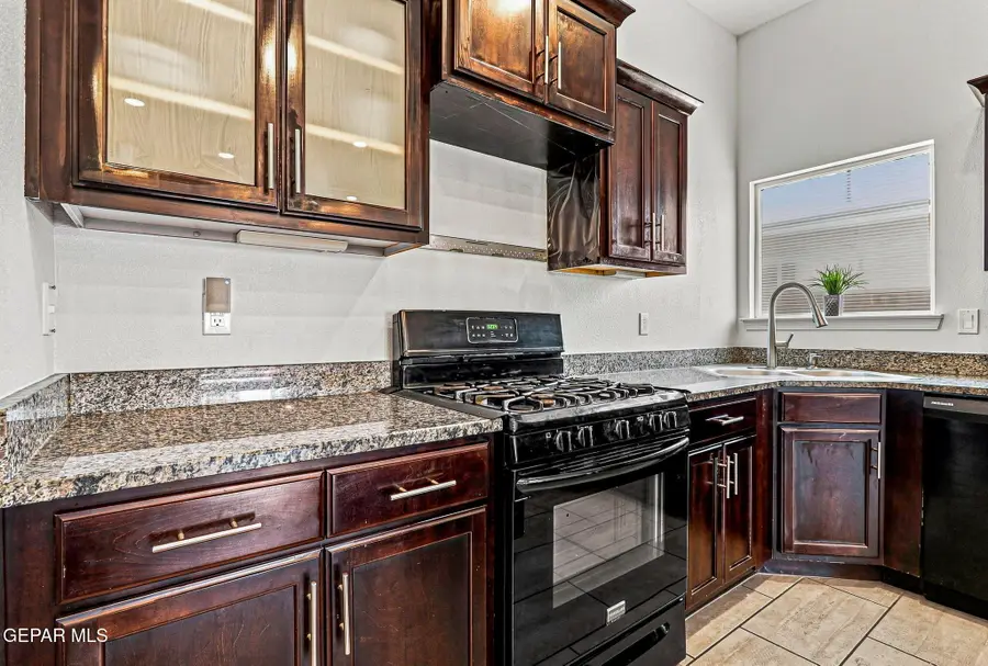 312 Villas Del Este, Socorro, TX 79927 - #3