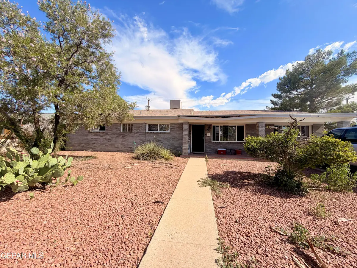 8100 Parkland Drive, El Paso, TX 79925 - #1