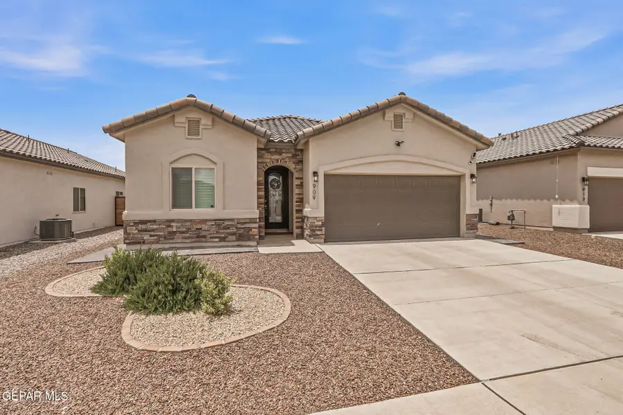 909 Indigo Sky Street, El Paso, TX 79928 - #3
