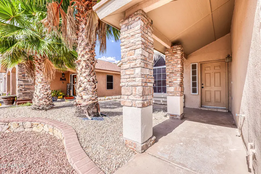 6404 Kenmore Street, El Paso, TX 79932 - #3