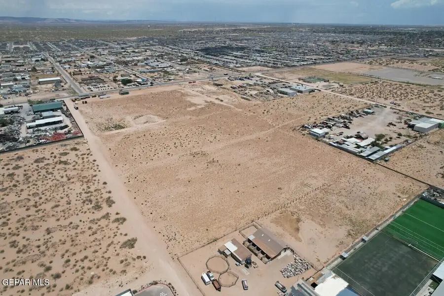 1301 Berryville Street, El Paso, TX 79928 - #3