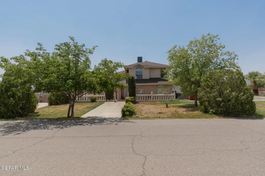 5920 W Valley Circle, El Paso, TX 79932 - #2