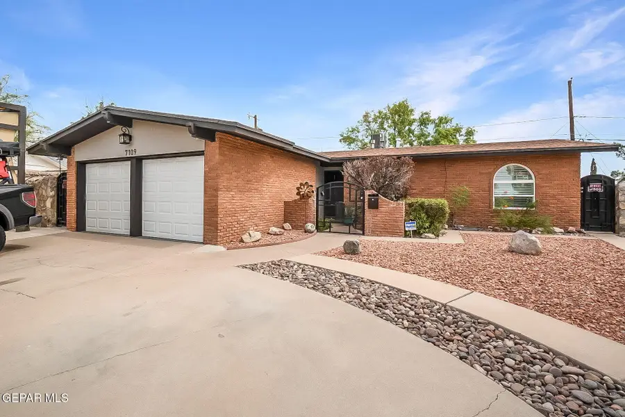 7109 Tierra Alta Avenue, El Paso, TX 79912 - #2
