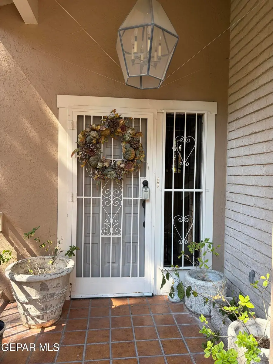 5817 Mira Serena Drive, El Paso, TX 79912 - #2