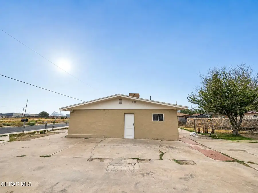 305 Mccune Road, El Paso, TX 79915 - #2