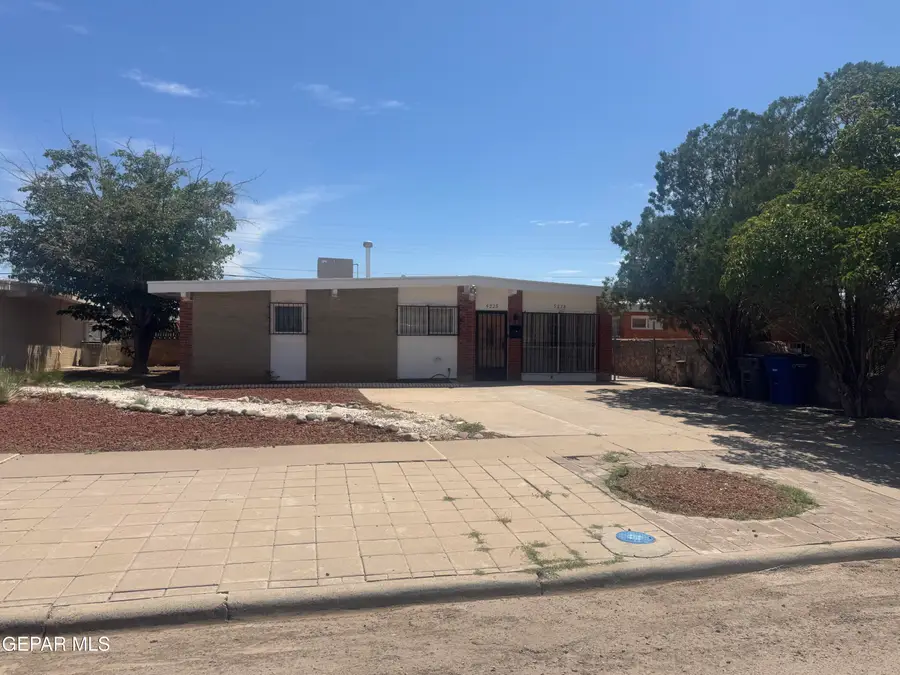5228 Blue Ridge Drive, El Paso, TX 79904 - #2