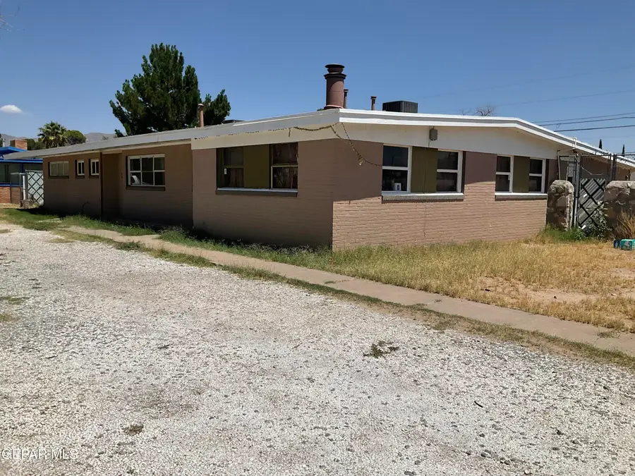 348 Bird Avenue, El Paso, TX 79922 - #2