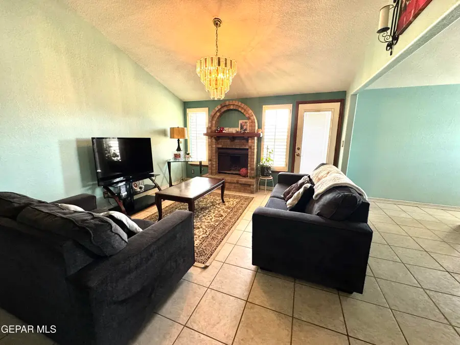 6696 Tiger Eye Drive, El Paso, TX 79924 - #3