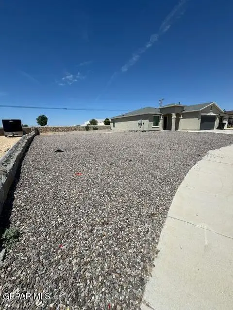 953 Yellow Bells Place, Horizon City, TX 79928 - #3