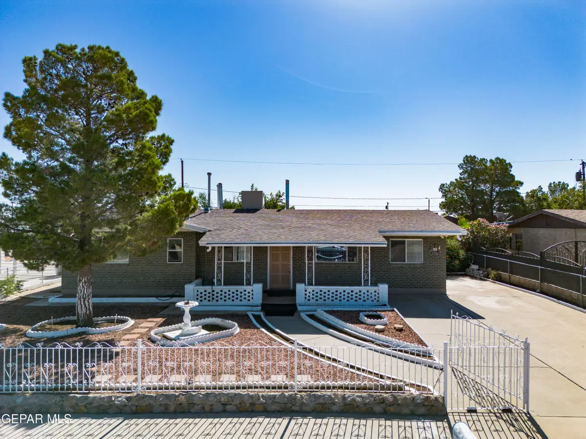 2636 Prestwick Road, El Paso, TX 79925 - #1