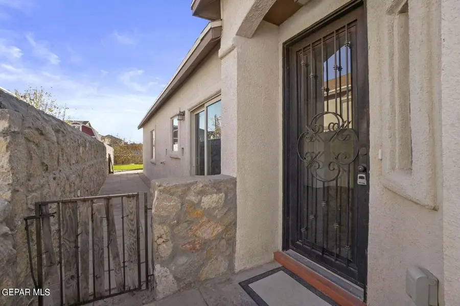 3276 Peruvian Paso, El Paso, TX 79938 - #2