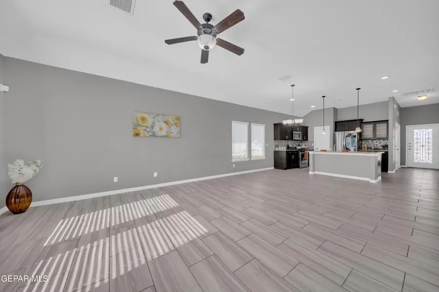 905 Betton Place, El Paso, TX 79915 - #3